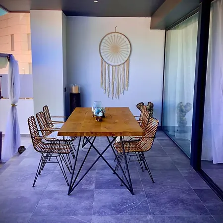 White House Ibiza شقة فندقية *